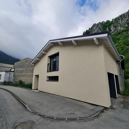 モダーヌBienvenue Chez Les Trutesアパートメント エクステリア 写真